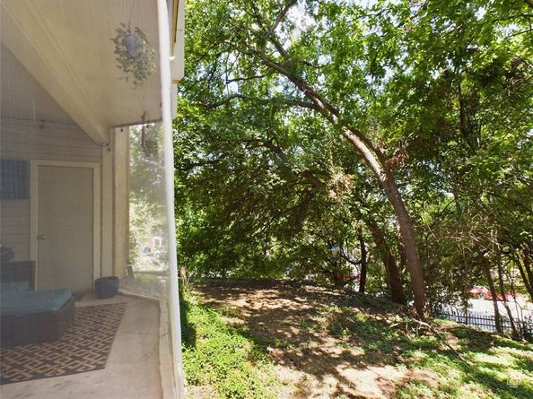 2450 Wickersham LN 501, Austin TX 78741
