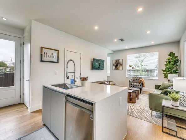 3421 Neal ST A, Austin TX 78702