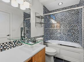 1004 Jousting PL, Austin TX 78746