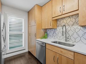 1004 Jousting PL, Austin TX 78746