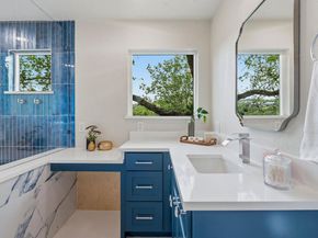 1004 Jousting PL, Austin TX 78746
