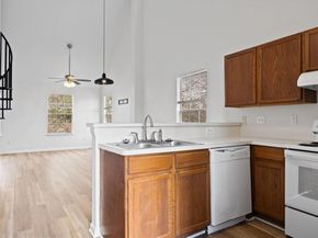 2908 Whisper Oaks LN, Georgetown TX 78628