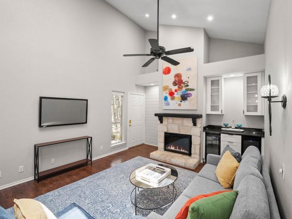 3809 Spicewood Springs RD 137, Austin TX 78759