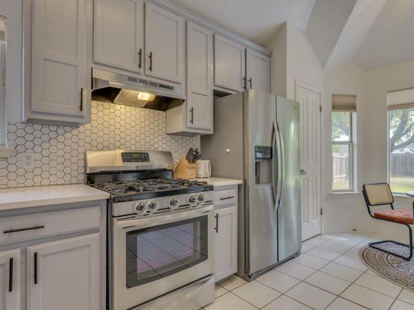 300 N Rainbow Bridge DR, Cedar Park TX 78613