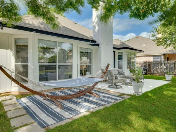 300 N Rainbow Bridge DR, Cedar Park TX 78613