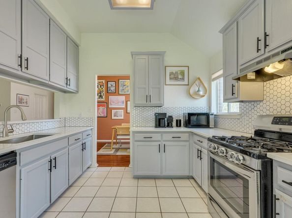 300 N Rainbow Bridge DR, Cedar Park TX 78613