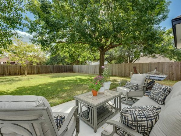 300 N Rainbow Bridge DR, Cedar Park TX 78613