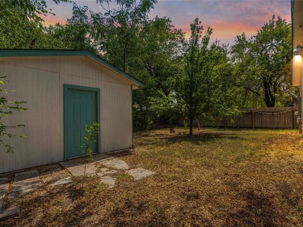 6807 Trendal LN, Austin TX 78744