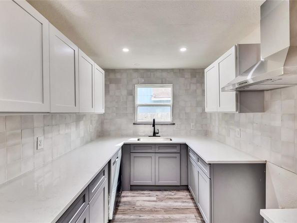 6807 Trendal LN, Austin TX 78744