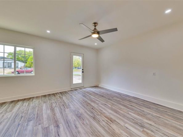 6807 Trendal LN, Austin TX 78744