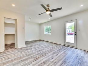 6807 Trendal LN, Austin TX 78744