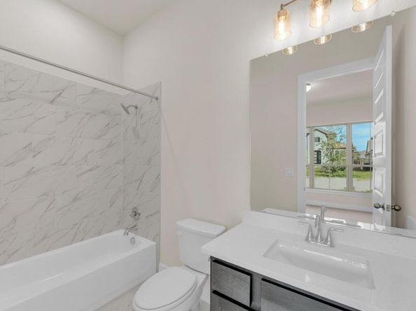 180 Montecilo DR, Liberty Hill TX 78642