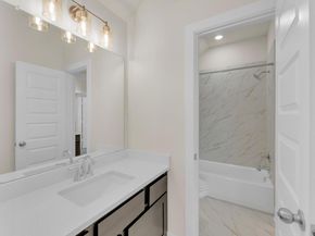 180 Montecilo DR, Liberty Hill TX 78642