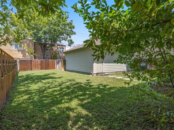 1106 Maufrais ST, Austin TX 78703