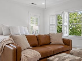 1106 Maufrais ST, Austin TX 78703