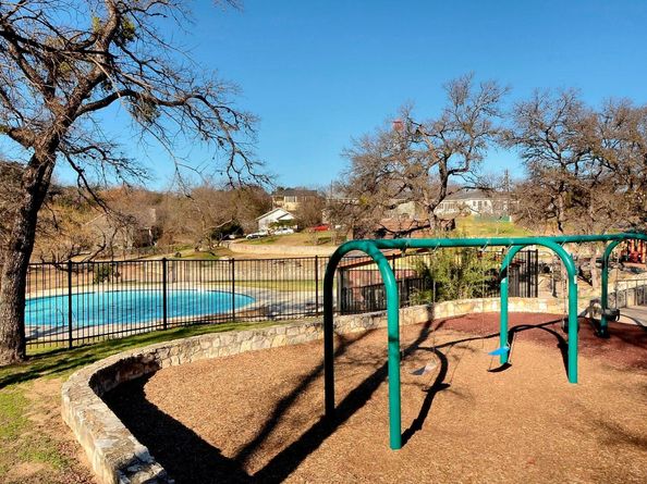 1106 Maufrais ST, Austin TX 78703