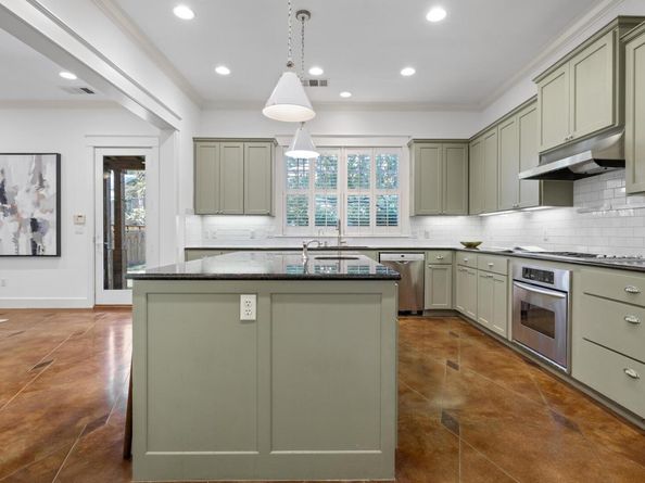 1106 Maufrais ST, Austin TX 78703