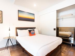 49 Navasota ST 102, Austin TX 78702