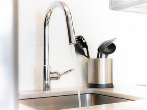 49 Navasota ST 102, Austin TX 78702