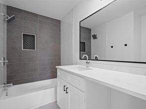 1810 River Crossing CIR B, Austin TX 78741
