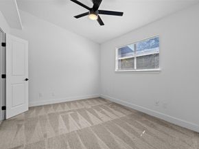 1810 River Crossing CIR B, Austin TX 78741