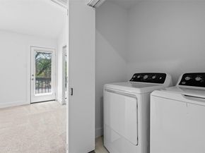 1810 River Crossing CIR B, Austin TX 78741