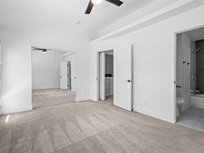 1810 River Crossing CIR B, Austin TX 78741