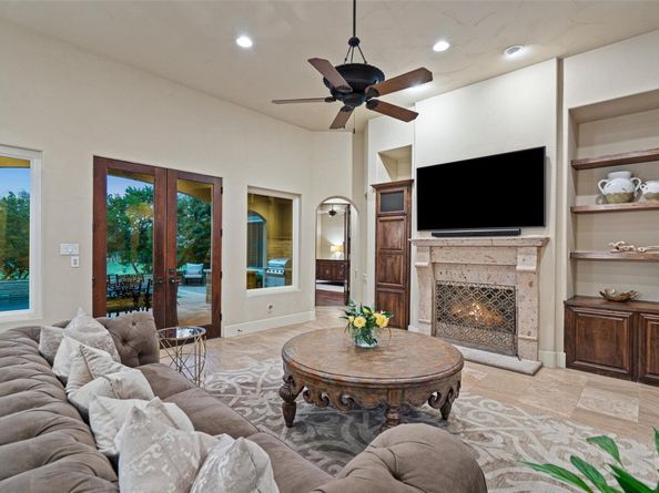 216 Golden Bear DR, Lakeway TX 78738