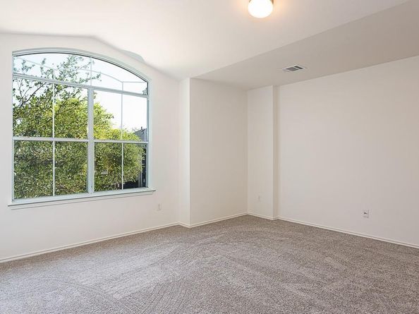 10215 Maydelle DR 271, Austin TX 78748