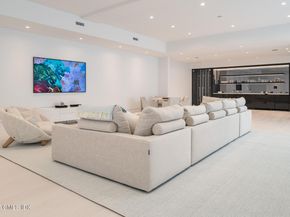 8 Fox Run Lane, Greenwich CT 06831