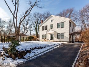 17 Maple Drive, Old Greenwich CT 06870