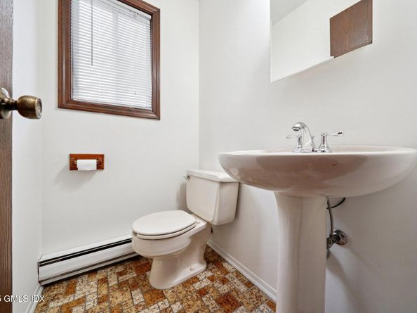 69 Maple Tree Avenue 4, Stamford CT 06906