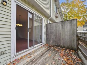 69 Maple Tree Avenue 4, Stamford CT 06906