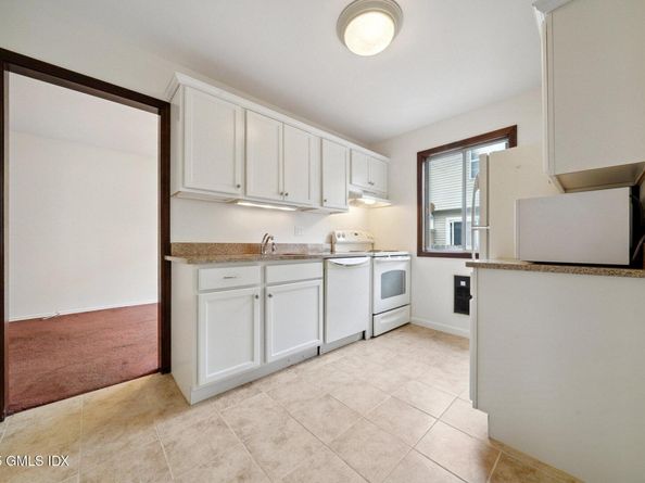 69 Maple Tree Avenue 4, Stamford CT 06906