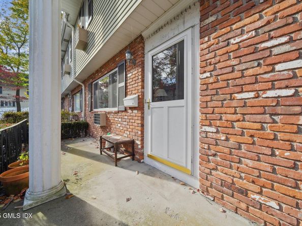 69 Maple Tree Avenue 4, Stamford CT 06906