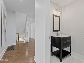8 Park Avenue, Old Greenwich CT 06870