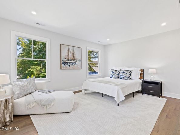 8 Park Avenue, Old Greenwich CT 06870