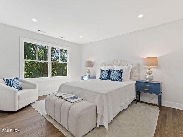 8 Park Avenue, Old Greenwich CT 06870