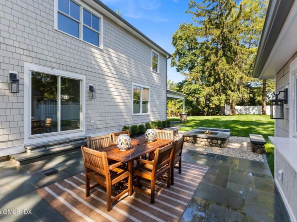 8 Park Avenue, Old Greenwich CT 06870