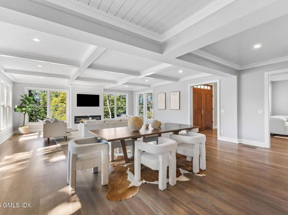 8 Park Avenue, Old Greenwich CT 06870