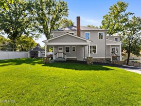 8 Park Avenue, Old Greenwich CT 06870
