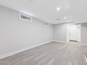 8 Park Avenue, Old Greenwich CT 06870