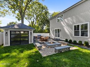8 Park Avenue, Old Greenwich CT 06870