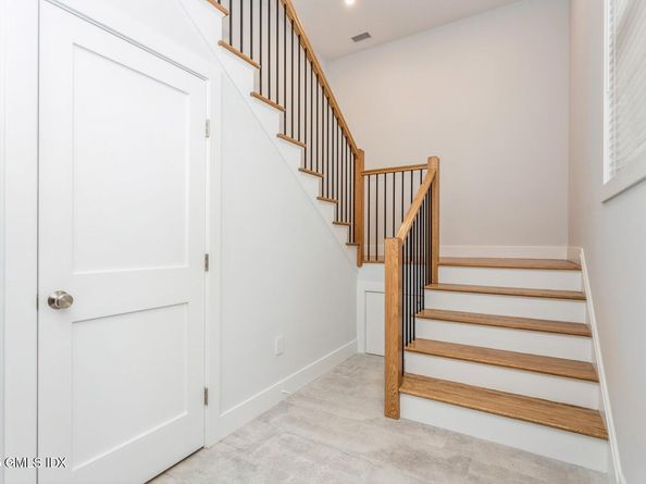 347 Delavan Avenue, Greenwich CT 06830