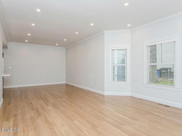 347 Delavan Avenue, Greenwich CT 06830