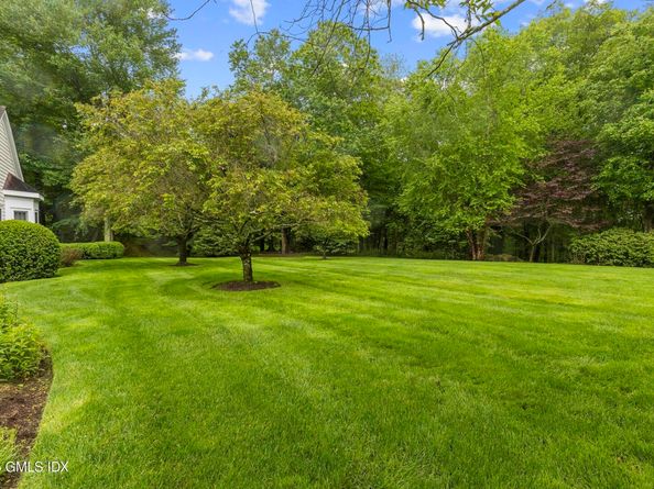34 Carrington Drive, Greenwich CT 06831