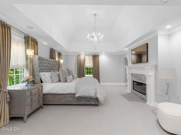 34 Carrington Drive, Greenwich CT 06831