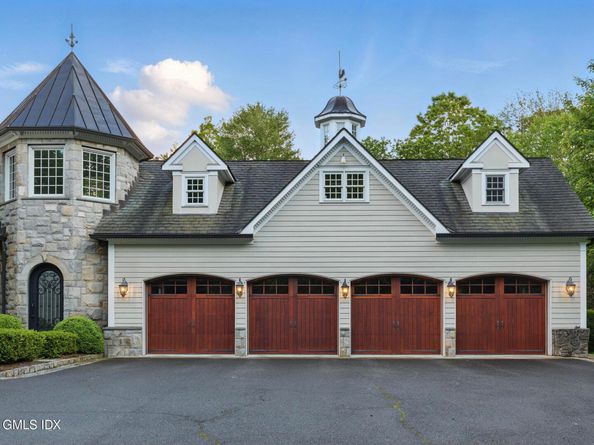 34 Carrington Drive, Greenwich CT 06831