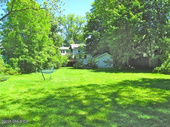 22 Tomac Avenue, Old Greenwich CT 06870