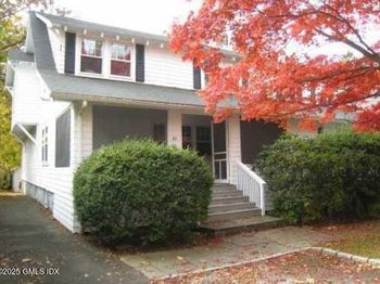 22 Tomac Avenue